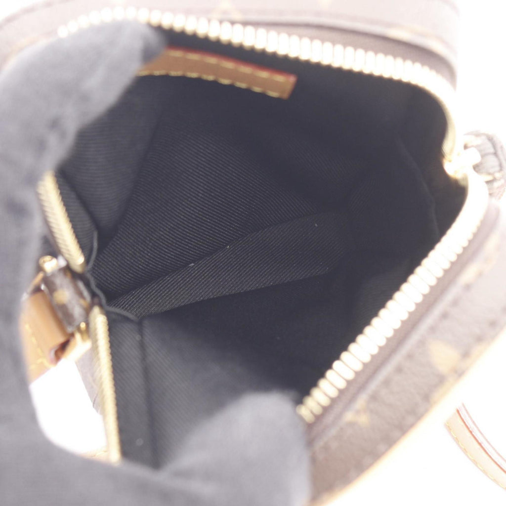 Louis Vuitton Brown Monogram Monogram Pouch Shoulder Bag (Pre-Owned)