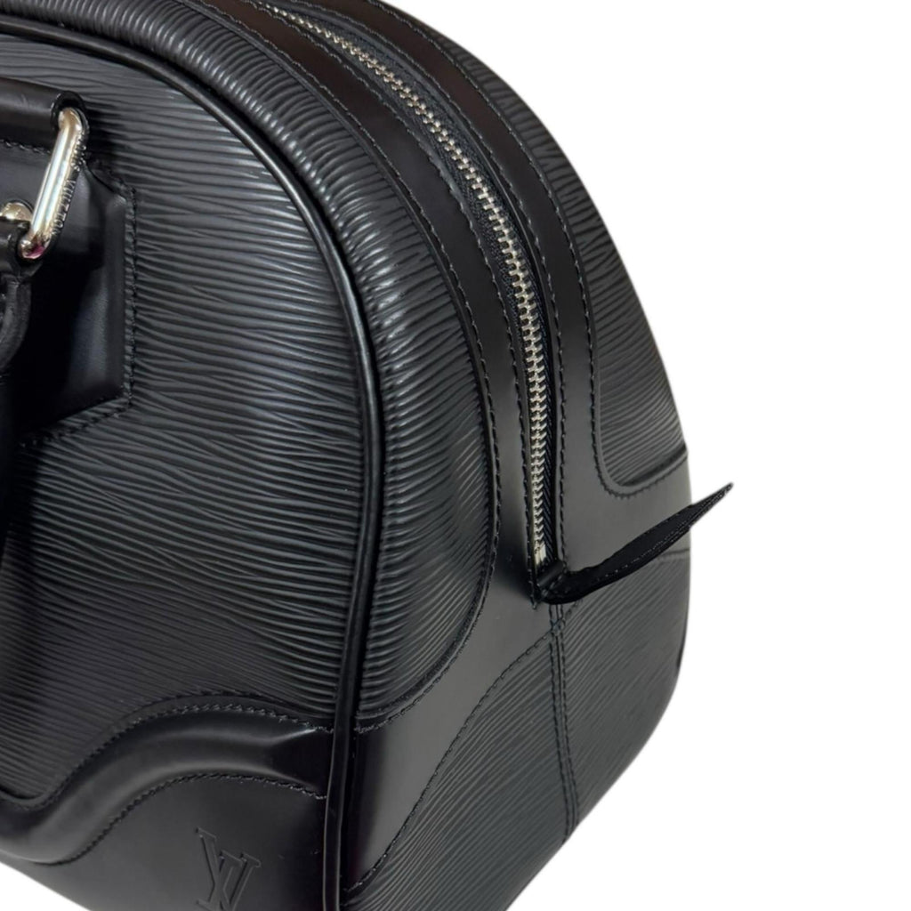 Louis Vuitton Black Epi Leather Handbag (Pre-Owned)