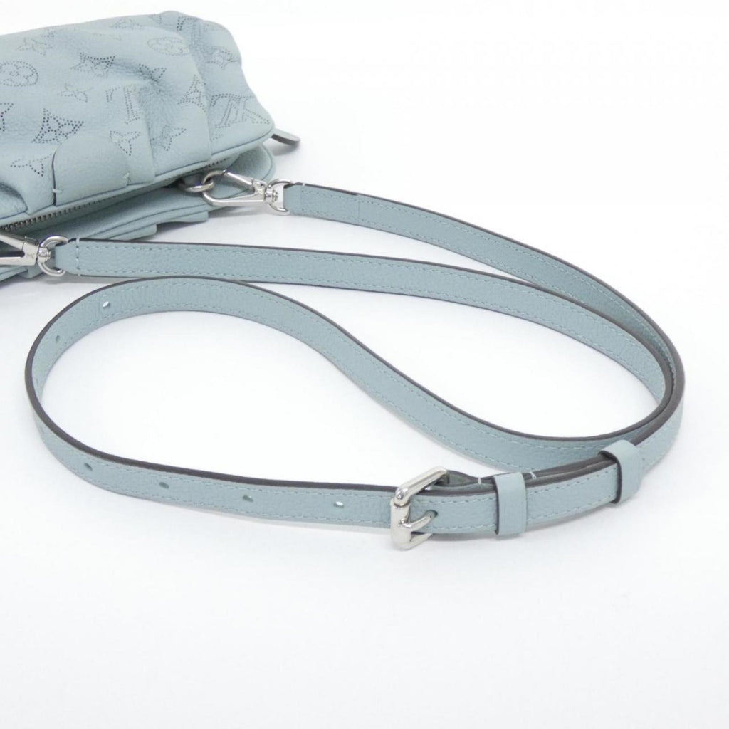 Louis Vuitton Silver Leather Shoulder Bag (Pre-Owned)