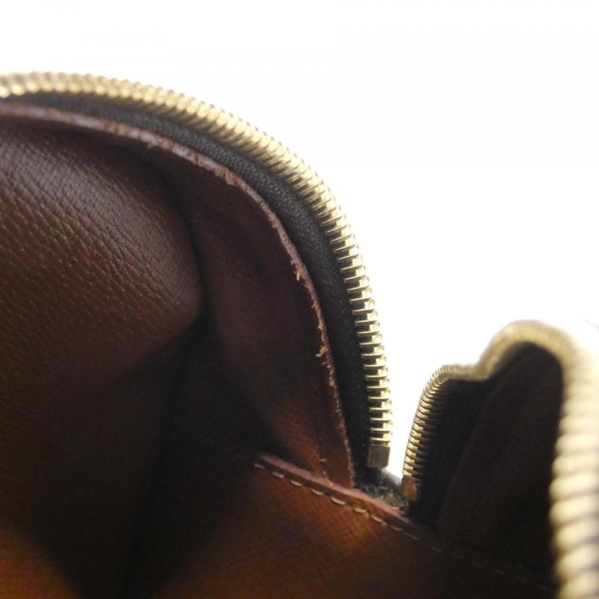 Louis Vuitton Marron Coated Canvas Shoulder Bag (Pre-Owned)