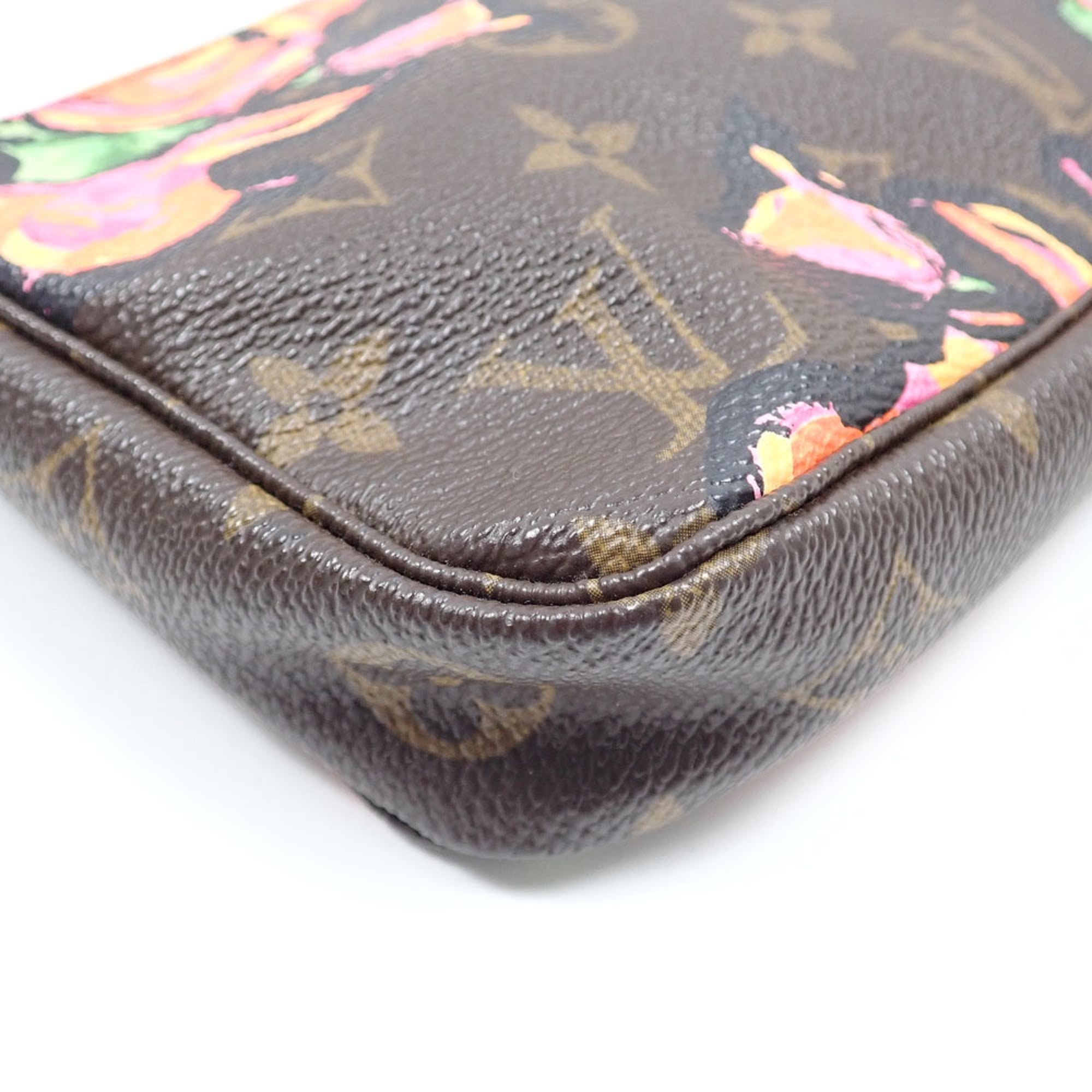 Pochette Accessoires Limited Edition Monogram Roses
