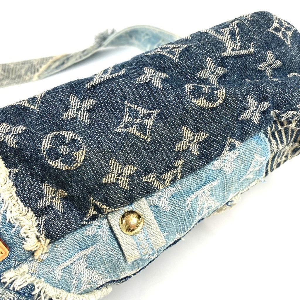 Louis Vuitton Blue Monogram Monogram Denim Messenger Bag Shoulder Bag (Pre-Owned)