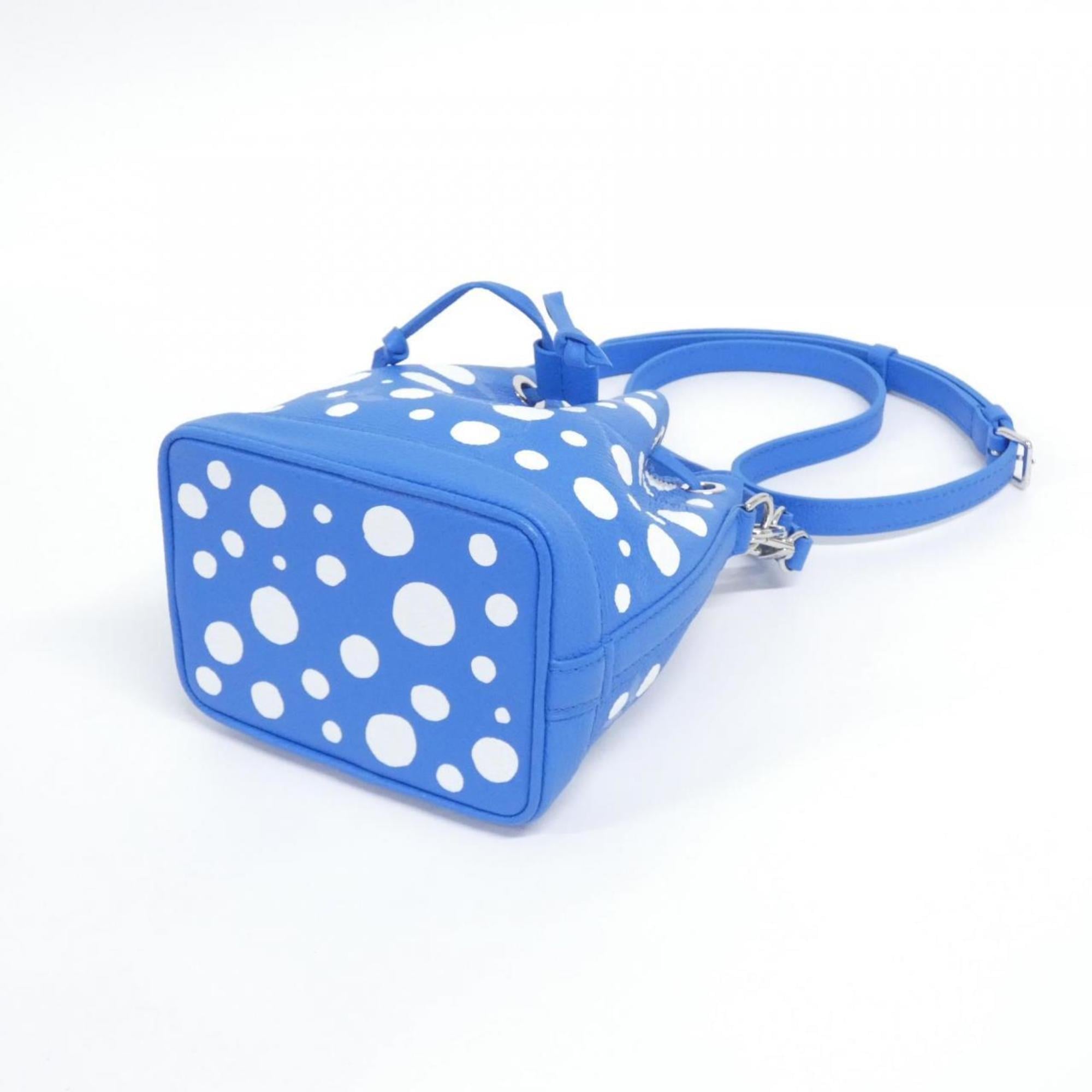Louis Vuitton Blanc Blue Leather Shoulder Bag (Pre-Owned)