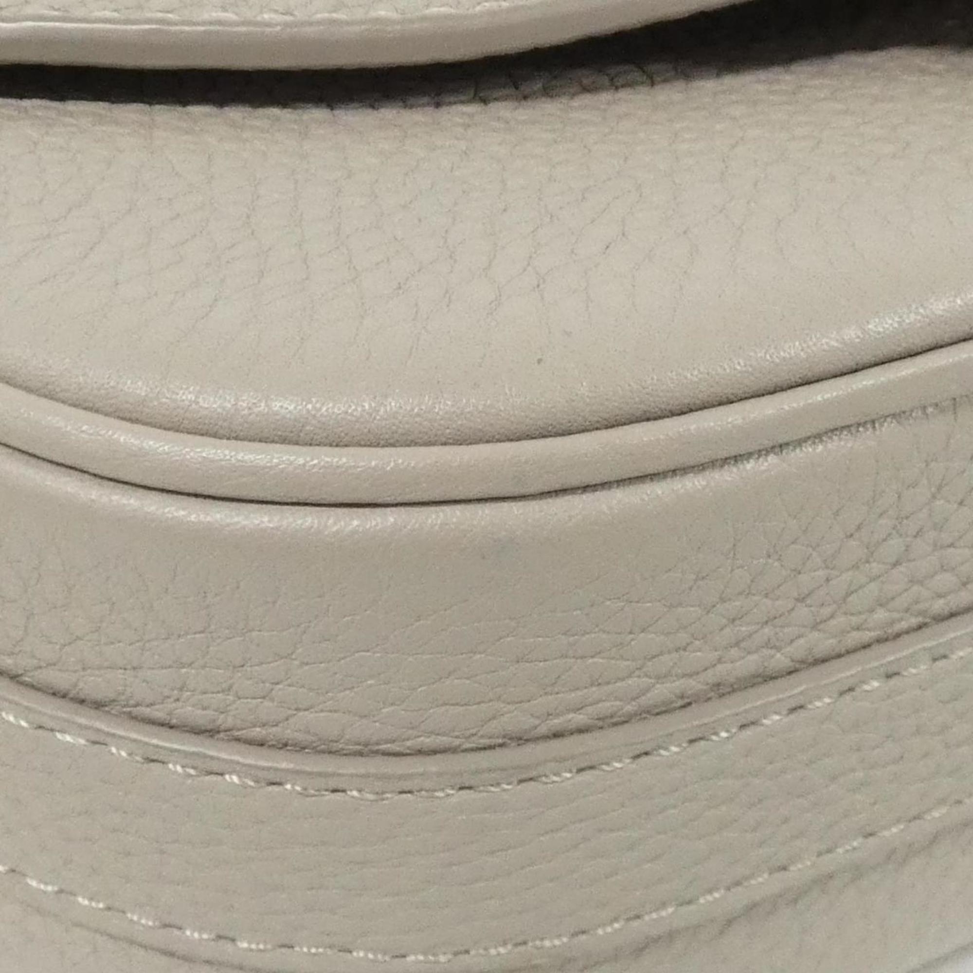 Louis Vuitton Gris Leather Shoulder Bag (Pre-Owned)
