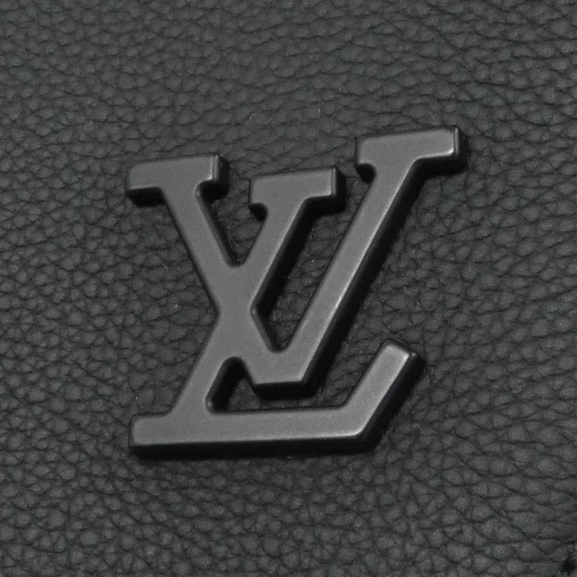 Louis Vuitton Black Leather Shoulder Bag (Pre-Owned)