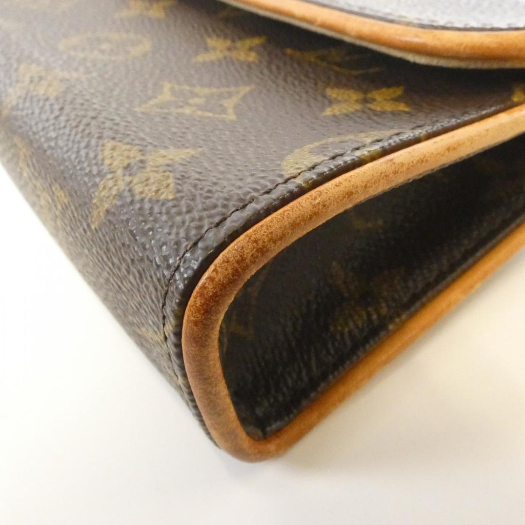 Louis Vuitton Marron Coated Canvas Fanny Pack Pochette (Pre-Owned)