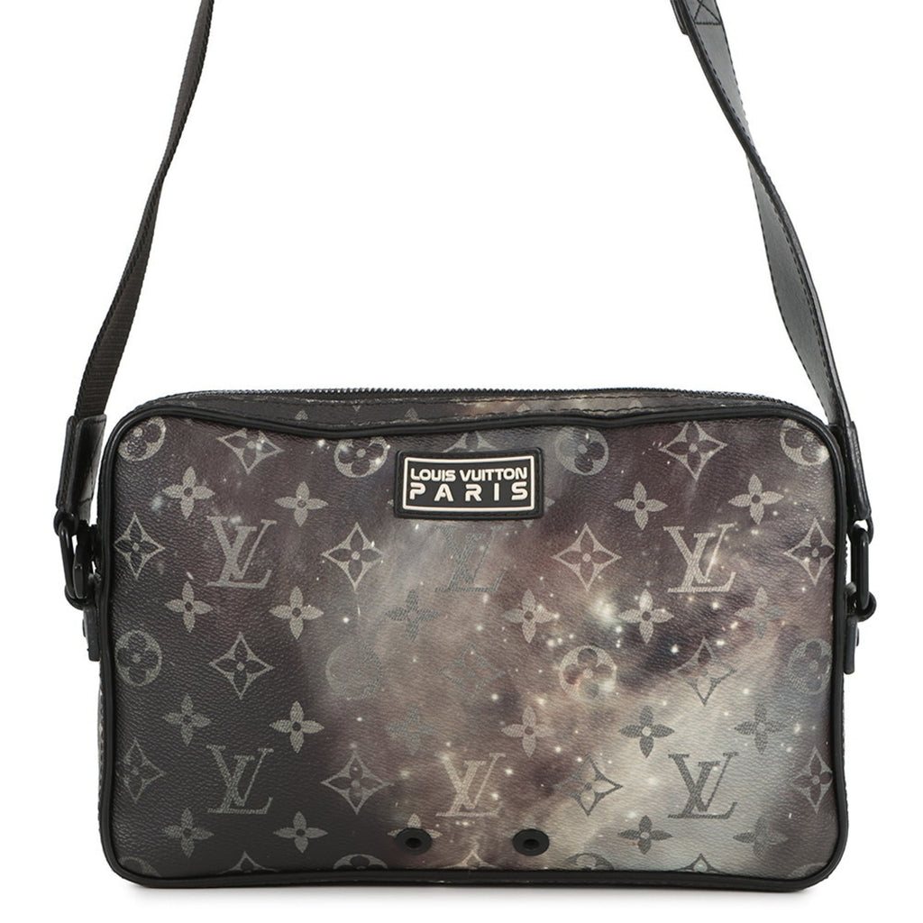 Louis Vuitton Black Noir Shoulder Bag (Pre-Owned)