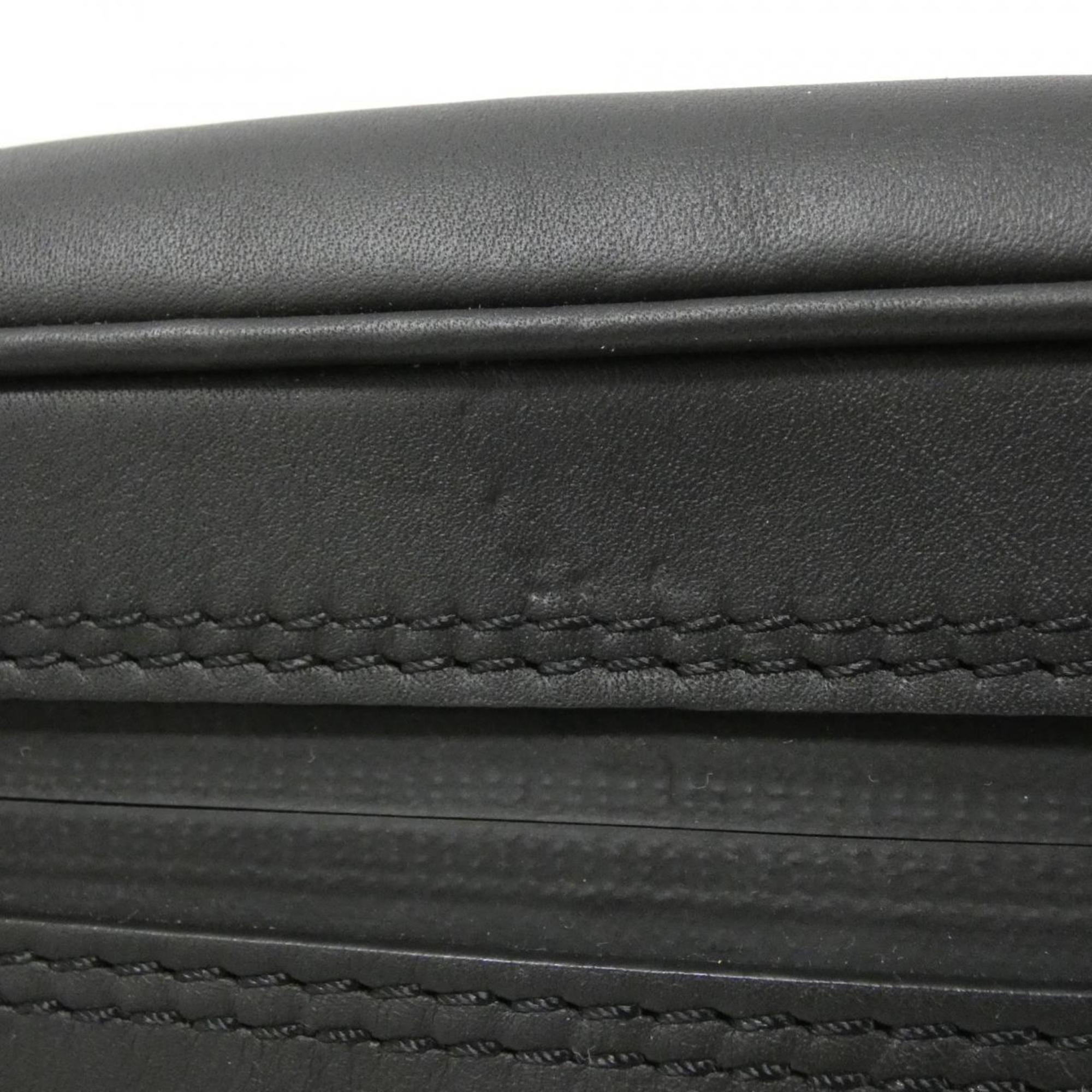 Louis Vuitton Black Nylon Leather Shoulder Bag (Pre-Owned)
