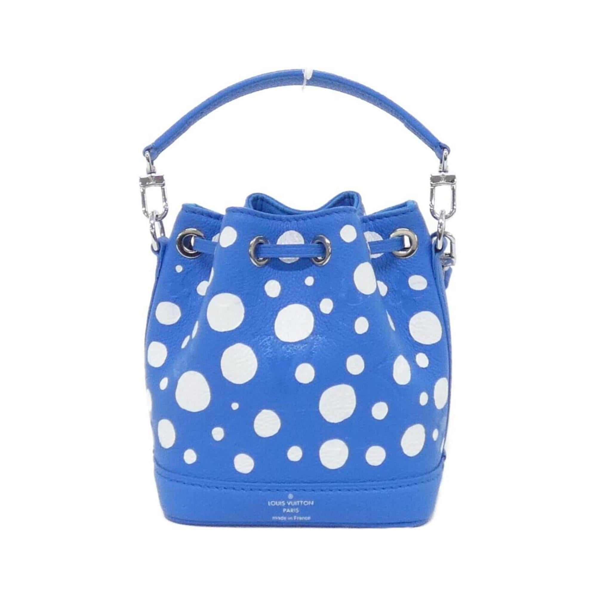 Louis Vuitton Blanc Blue Leather Shoulder Bag (Pre-Owned)