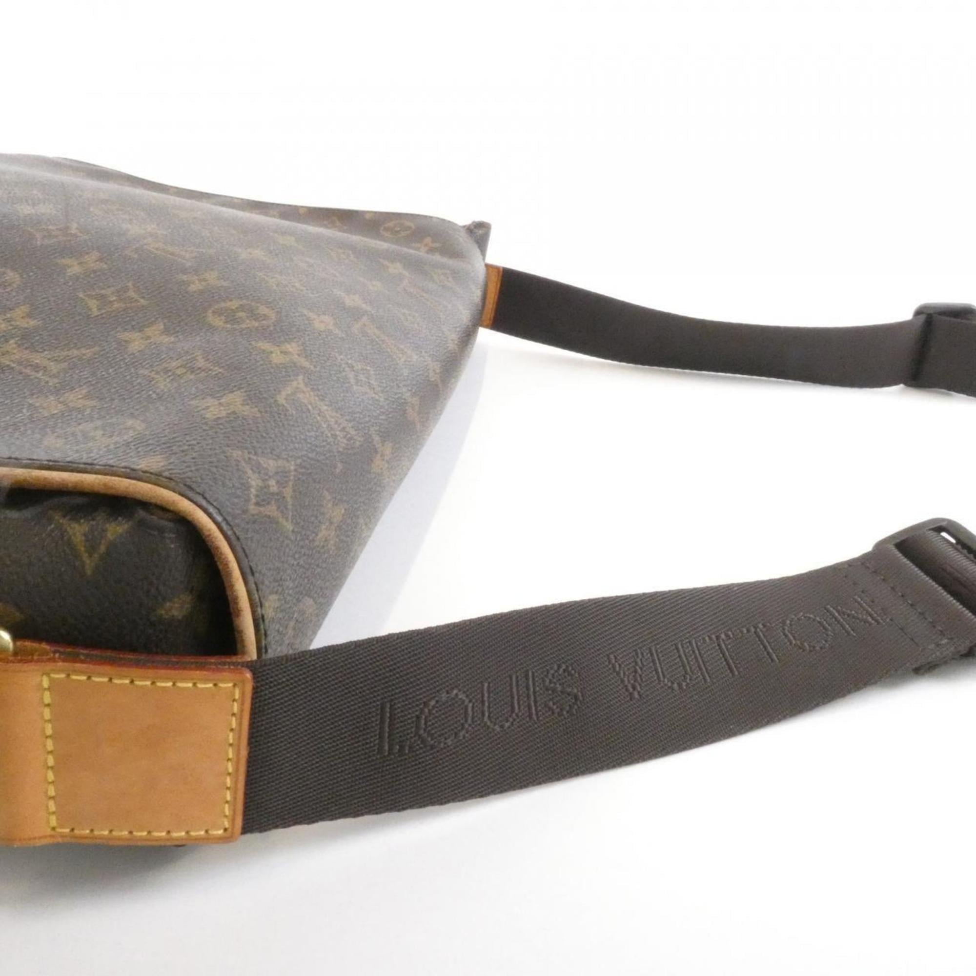 Louis Vuitton Marron Coated Canvas Shoulder Bag (Pre-Owned)
