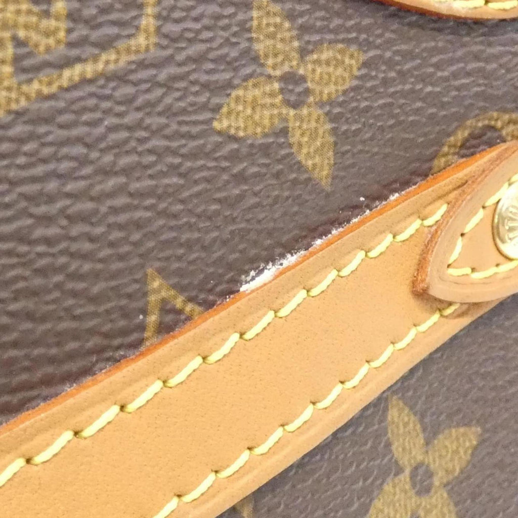Louis Vuitton Marron Coated Canvas Shoulder Bag (Pre-Owned)