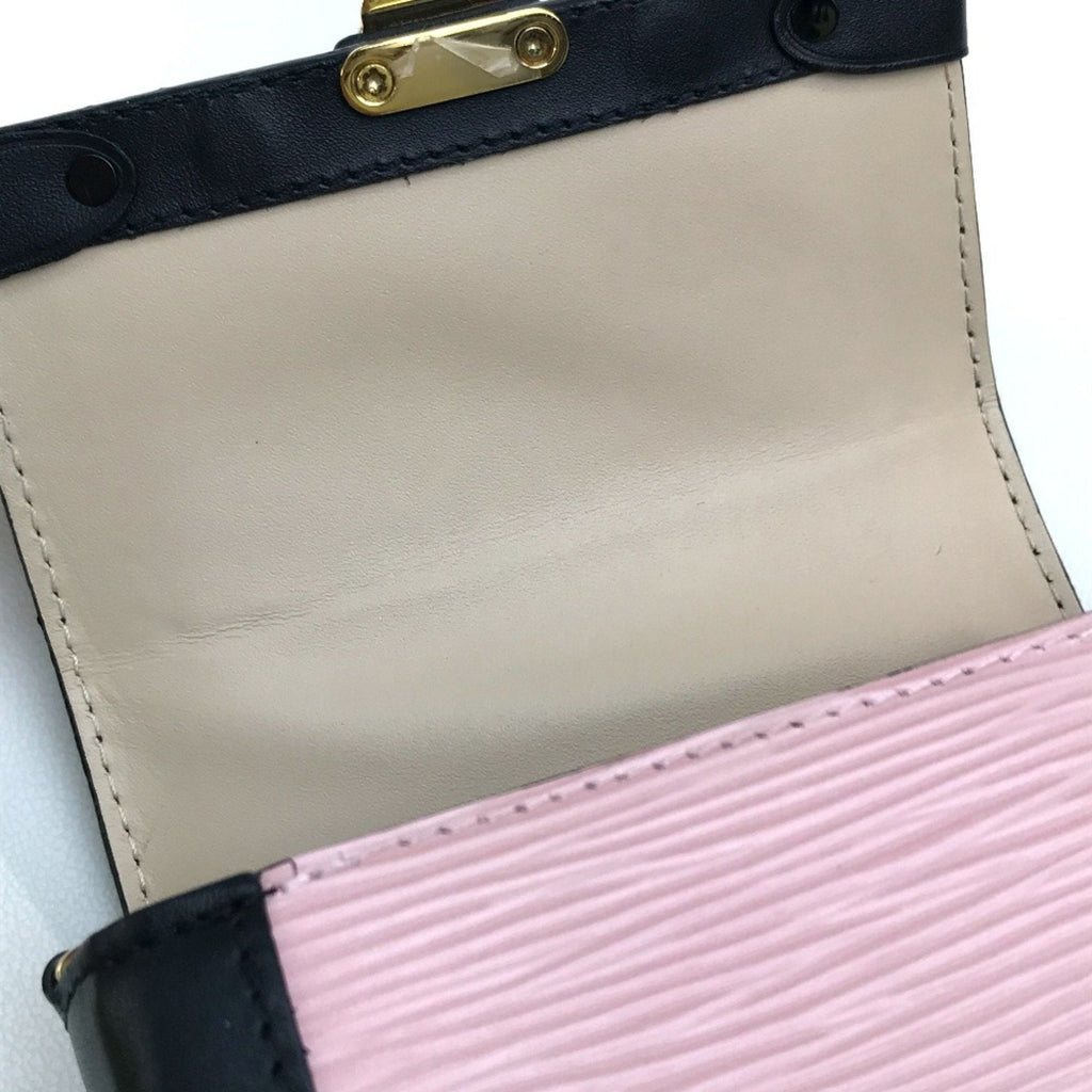 Louis Vuitton Rose Ballerine Epi Leather Pochette Shoulder Bag (Pre-Owned)