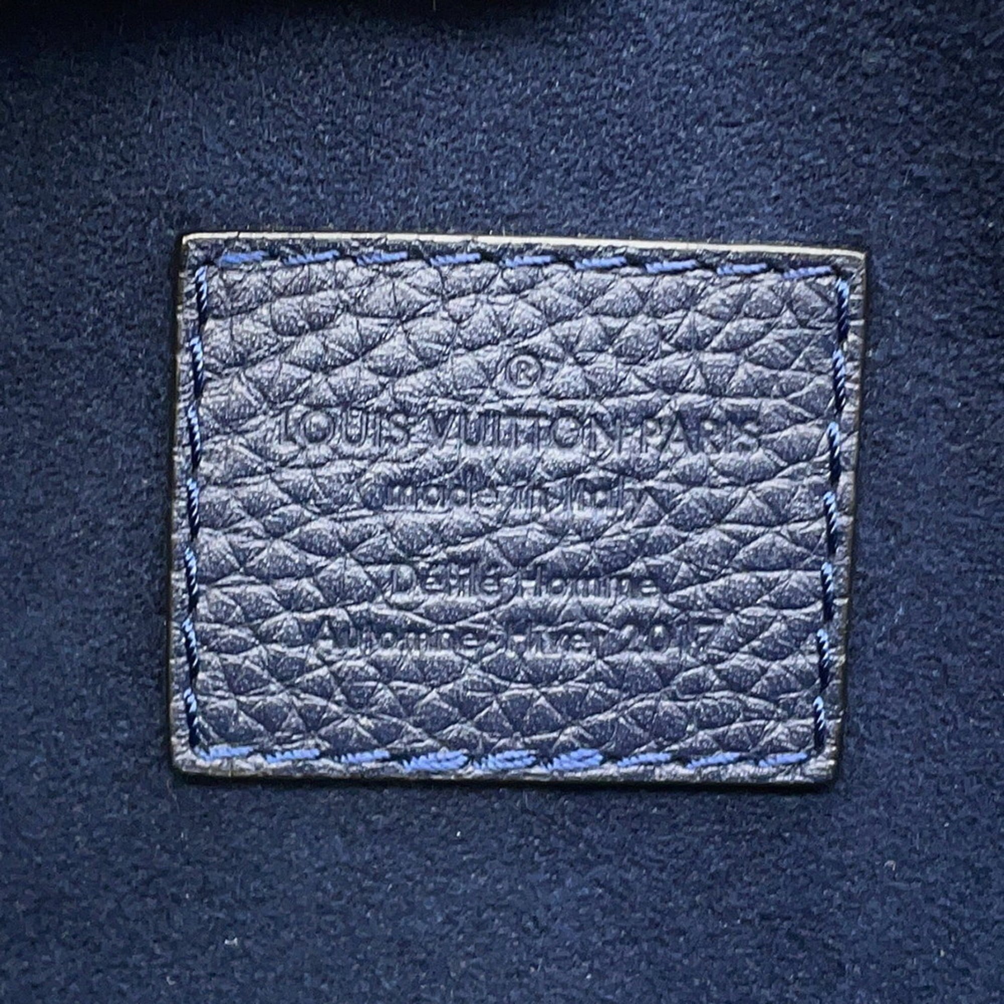 Louis Vuitton Navy Leather Shoulder Bag (Pre-Owned)