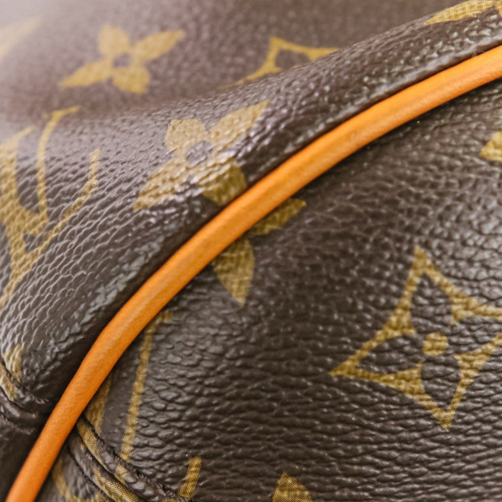 Louis Vuitton Brown Monogram Monogram Shoulder Bag (Pre-Owned)