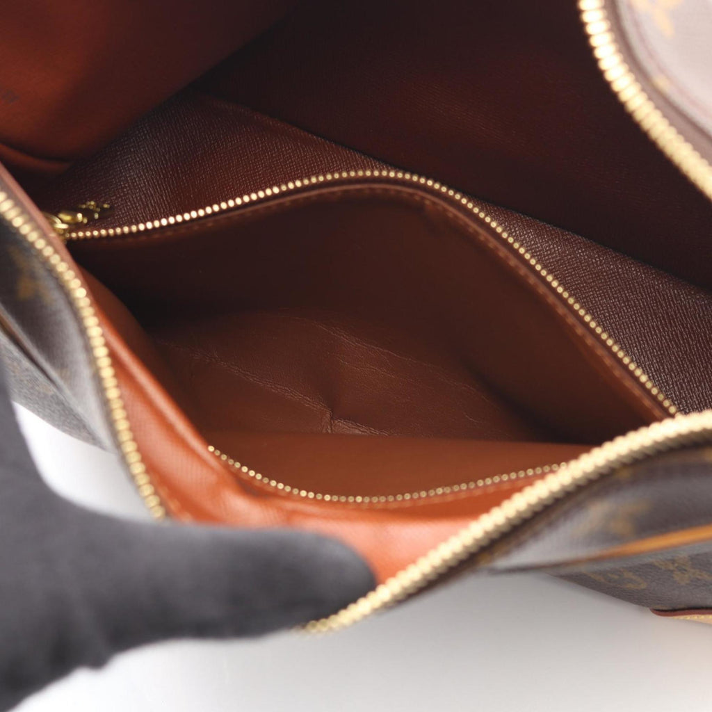 Louis Vuitton Brown Monogram Coated Canvas Leather Shoulder Bag (Pre-Owned)