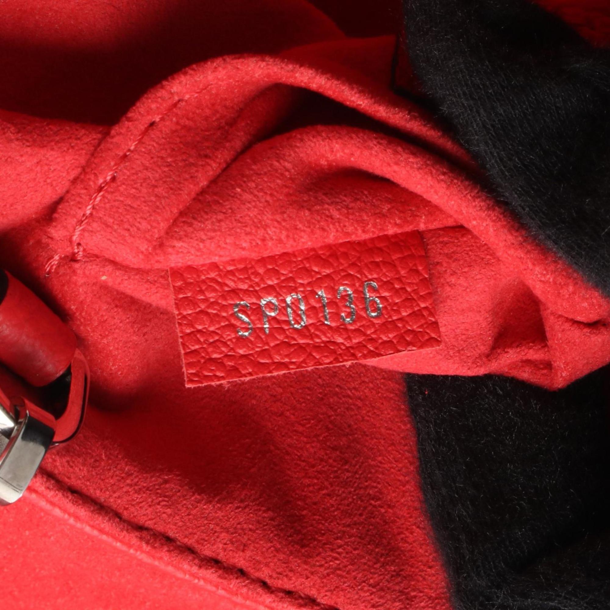 Louis Vuitton Red Color Leather Shoulder Bag (Pre-Owned)