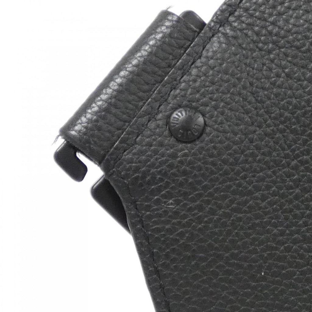 Louis Vuitton Black Leather Shoulder Bag (Pre-Owned)
