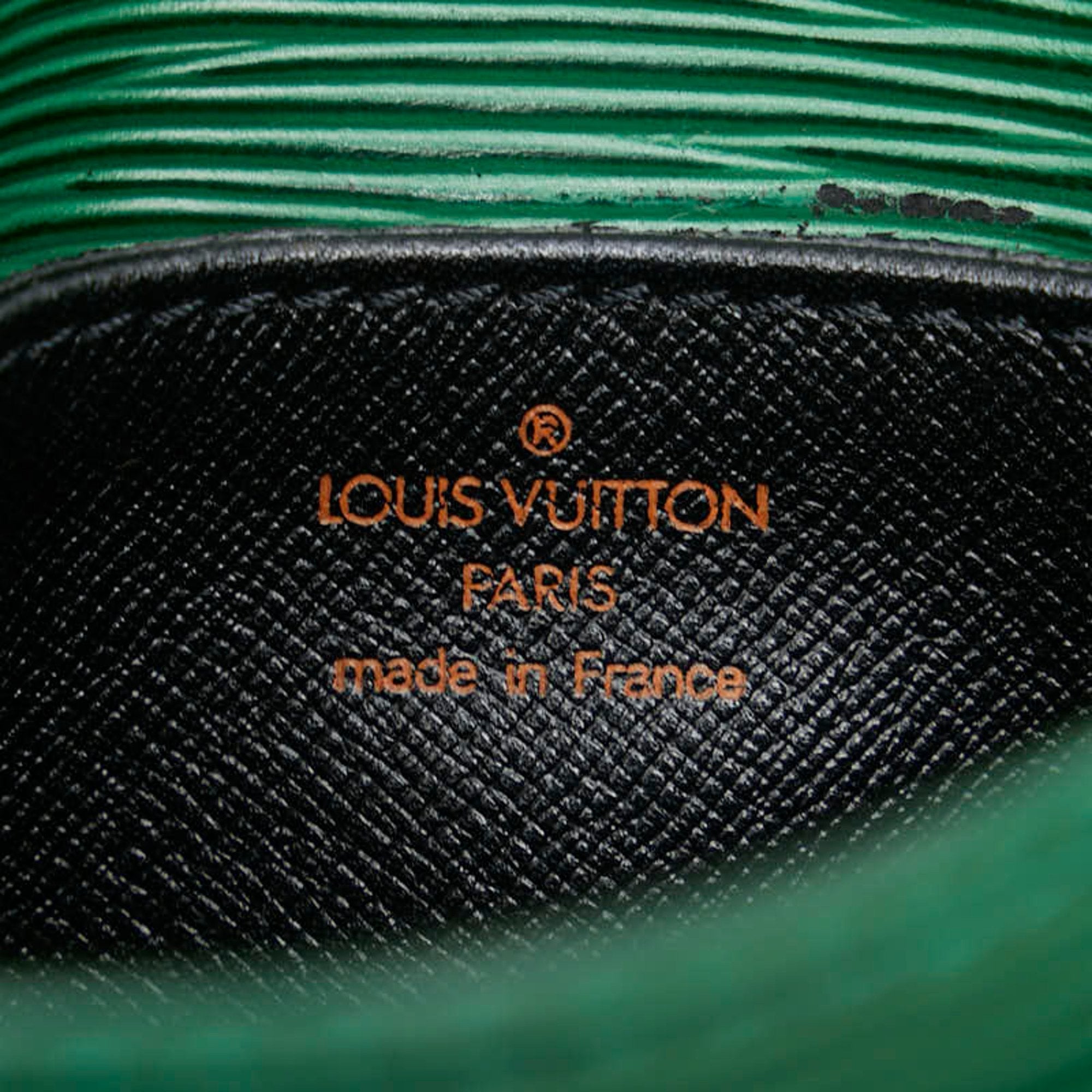 Louis Vuitton Epi Borneo Green Leather Shoulder Bag (Pre-Owned)