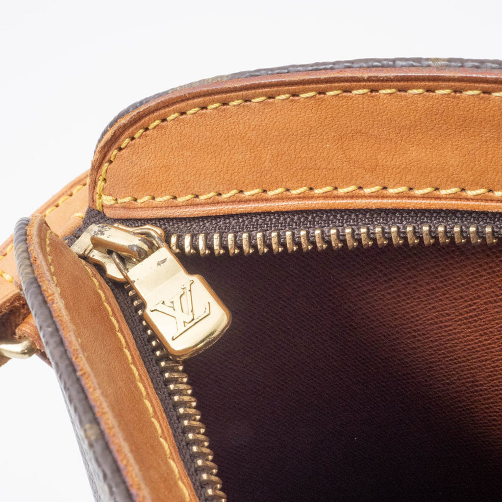Louis Vuitton Brown Monogram Monogram Canvas Shoulder Bag (Pre-Owned)