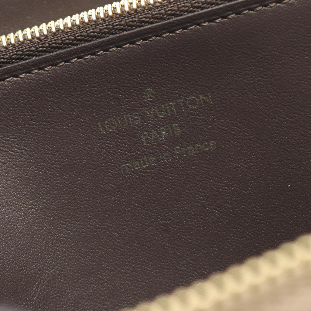 Louis Vuitton Beige Leather Long Wallet (Bi-Fold) (Pre-Owned)