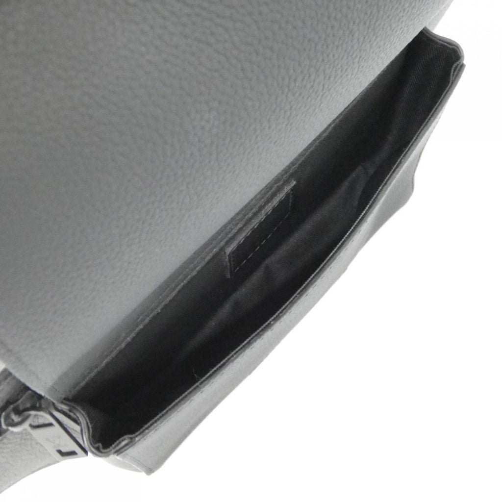 Louis Vuitton Black Leather Shoulder Bag (Pre-Owned)