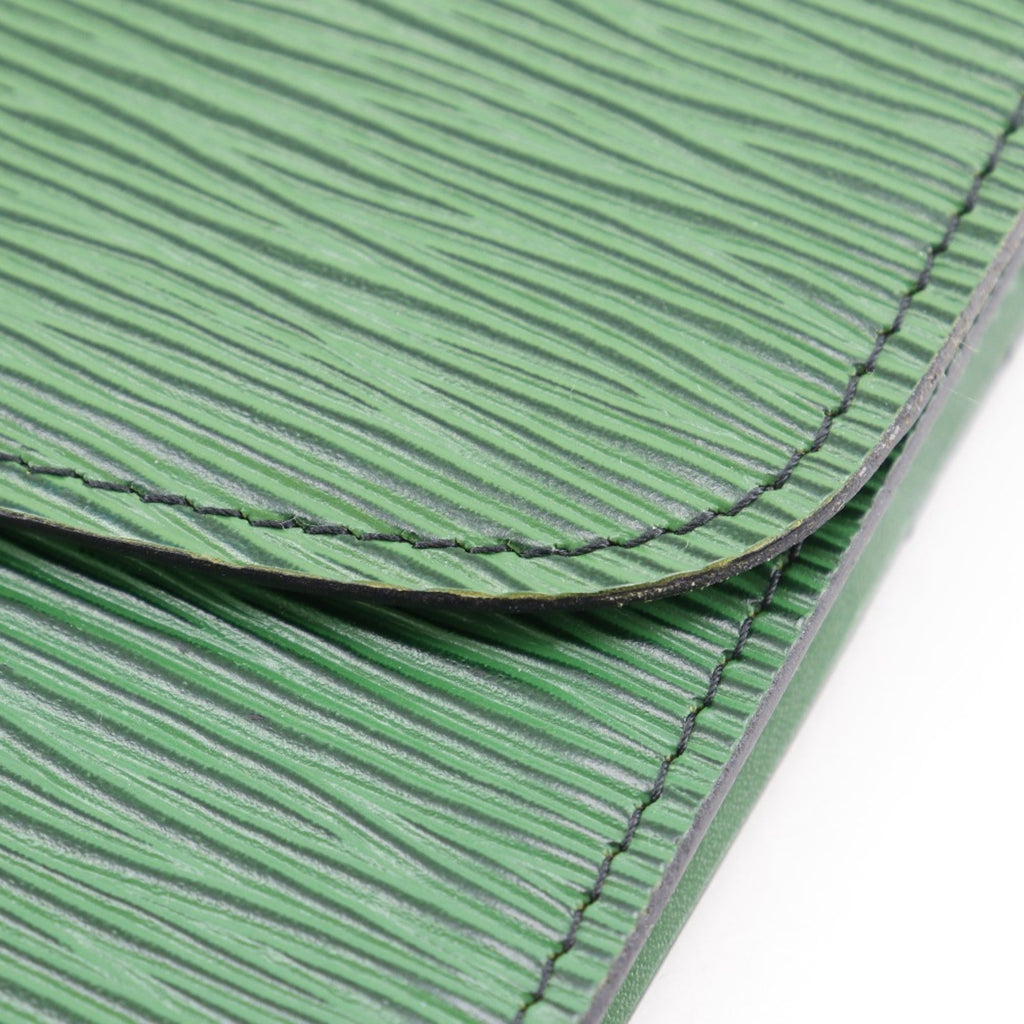Louis Vuitton Borneo Green Green Epi Leather Clutch Bag (Pre-Owned)