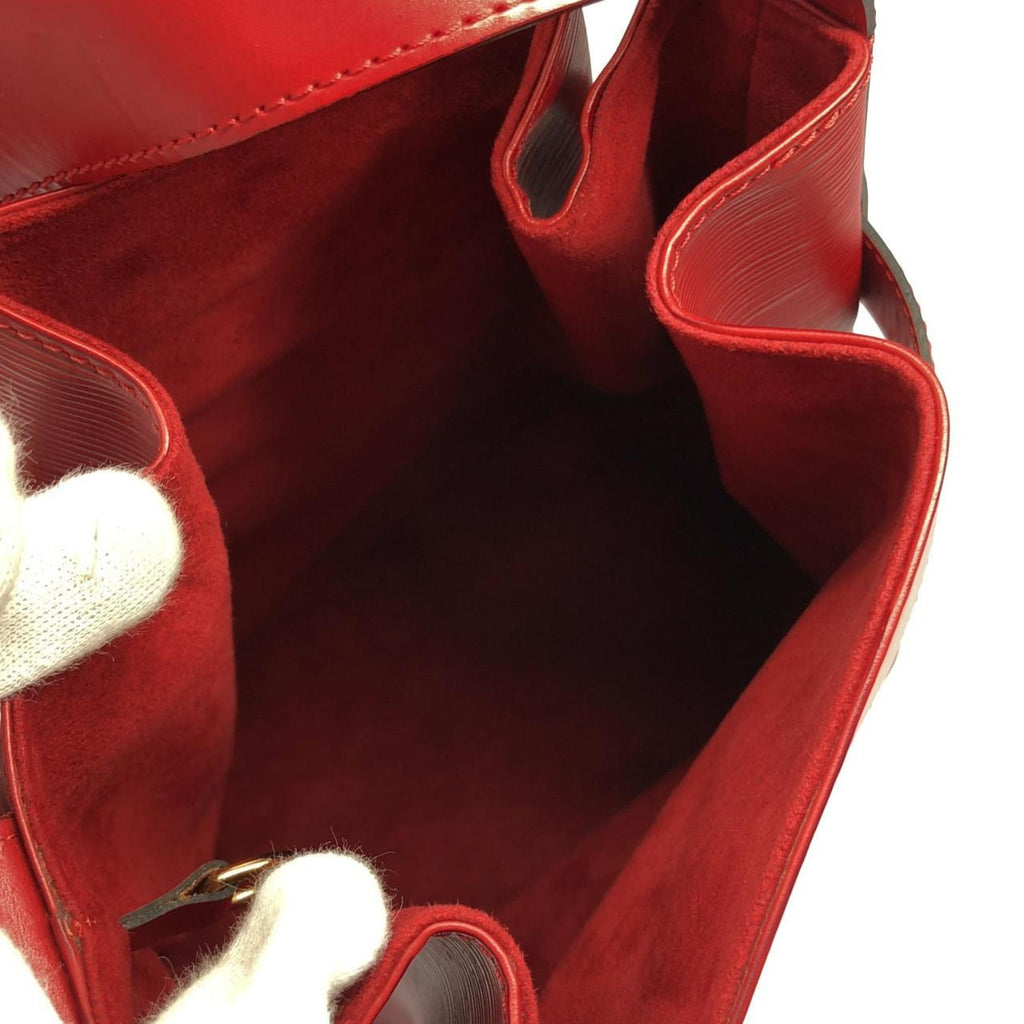 Louis Vuitton Red Color Leather Shoulder Bag (Pre-Owned)