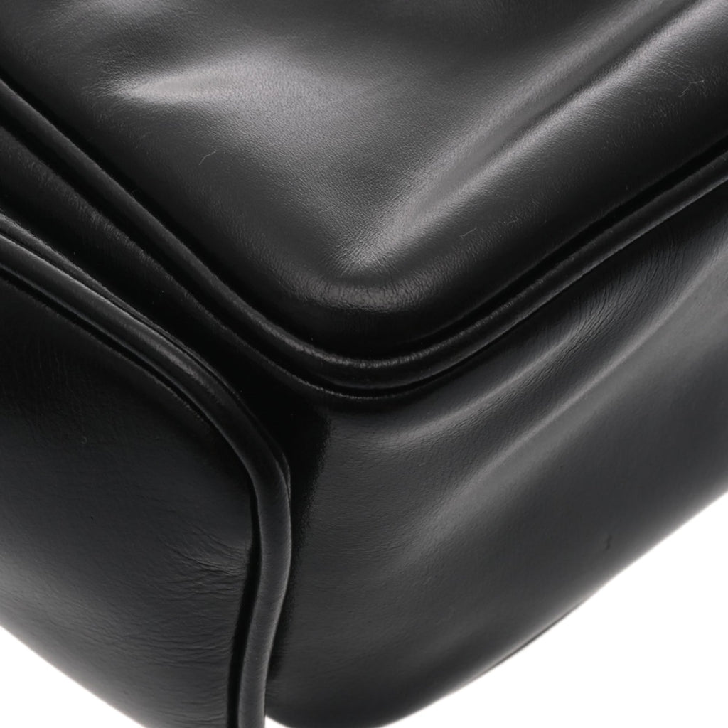 Louis Vuitton Black Leather Shoulder Bag (Pre-Owned)