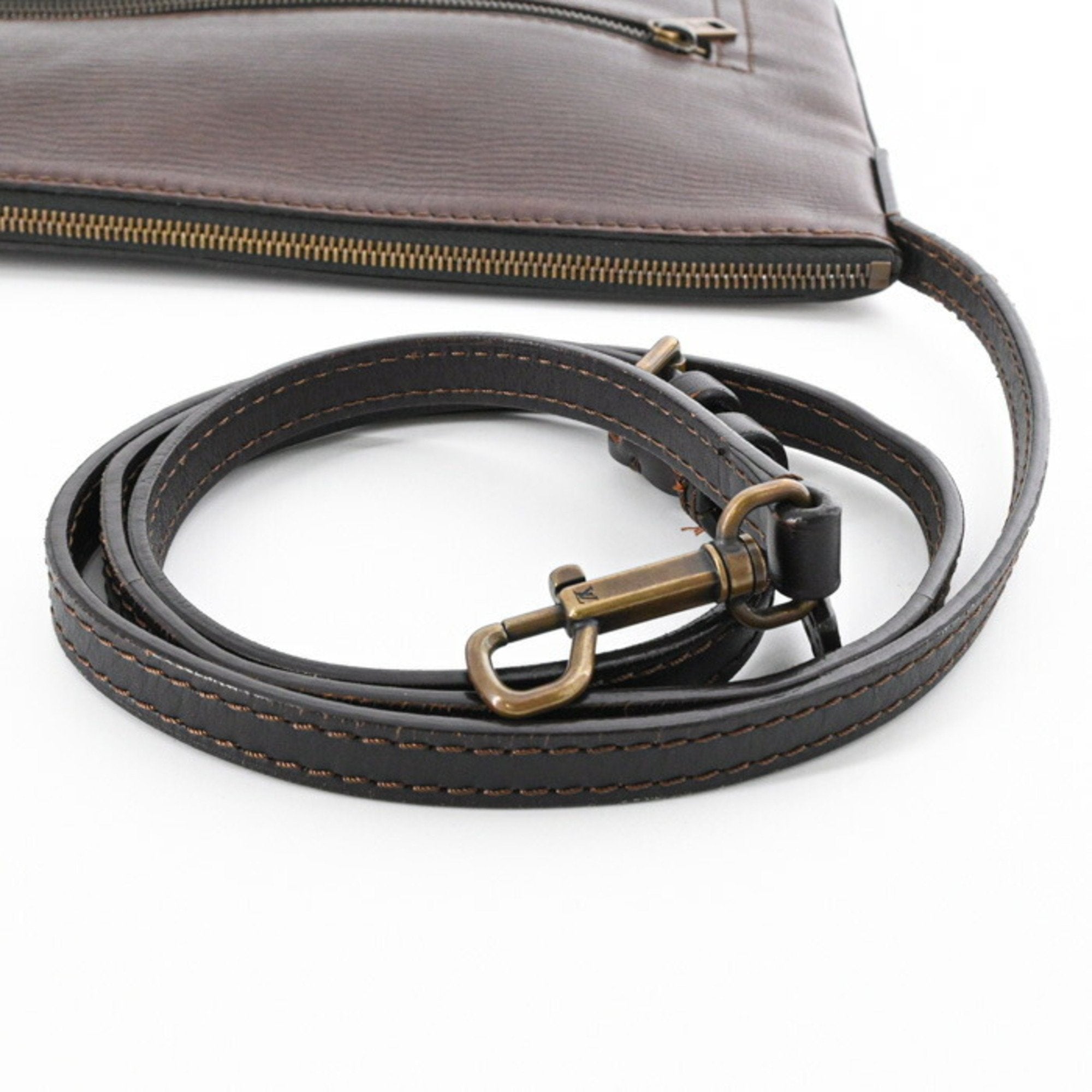 Louis Vuitton Dark Brown Leather Pochette Shoulder Bag (Pre-Owned)