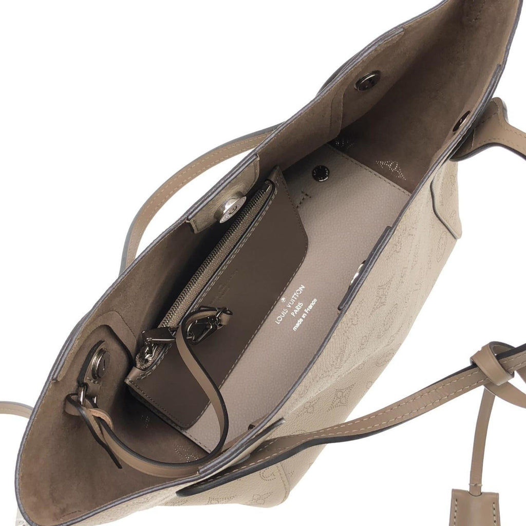 Louis Vuitton Galle Leather Handbag (Pre-Owned)