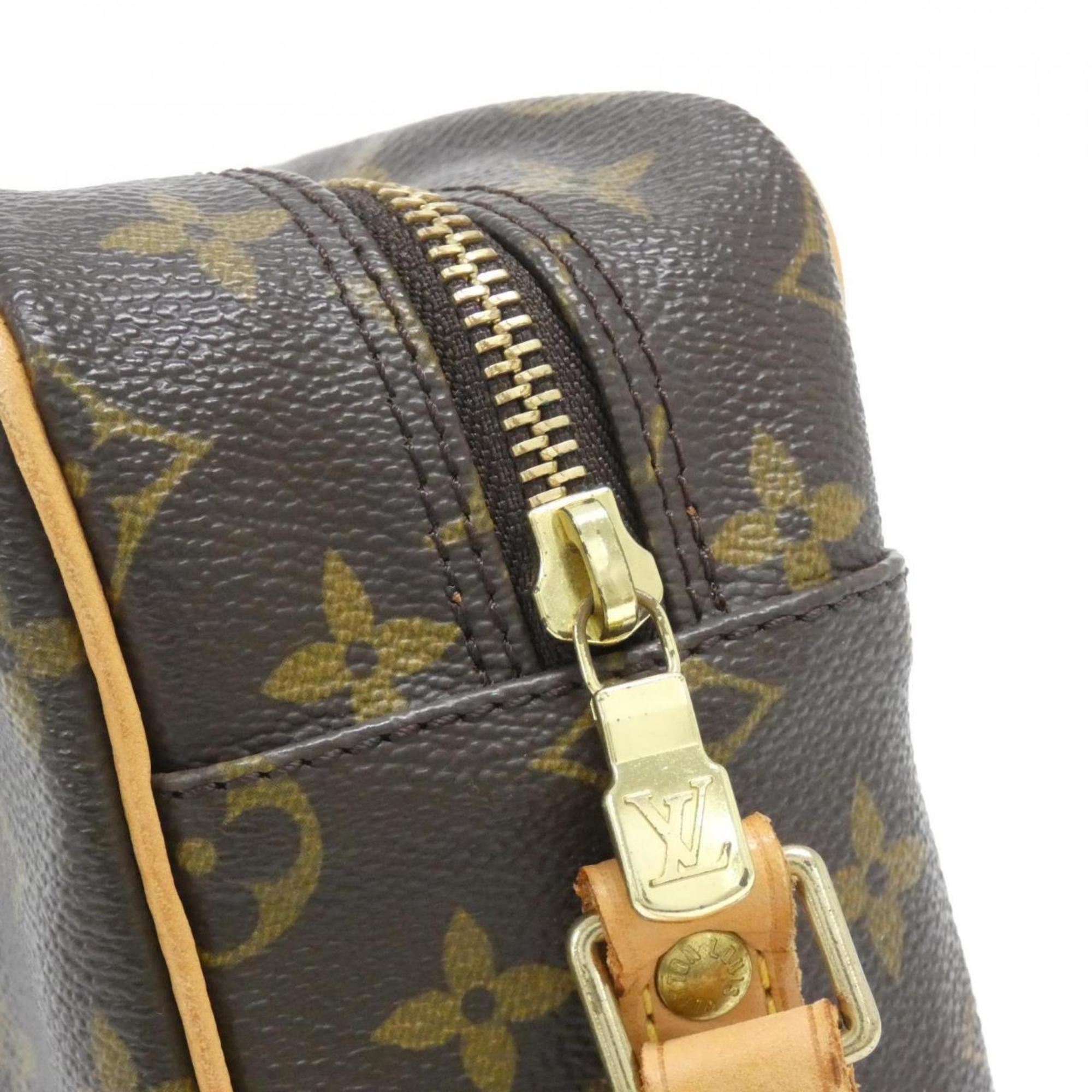 Louis Vuitton Brown Coated Canvas Shoulder Bag (Pre-Owned)