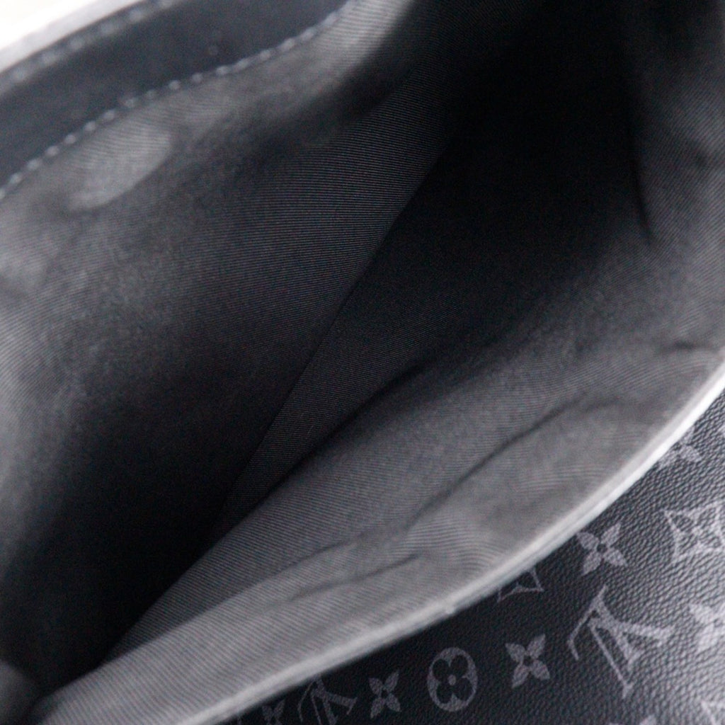 Louis Vuitton Black Monogram Eclipse Handbag (Pre-Owned)