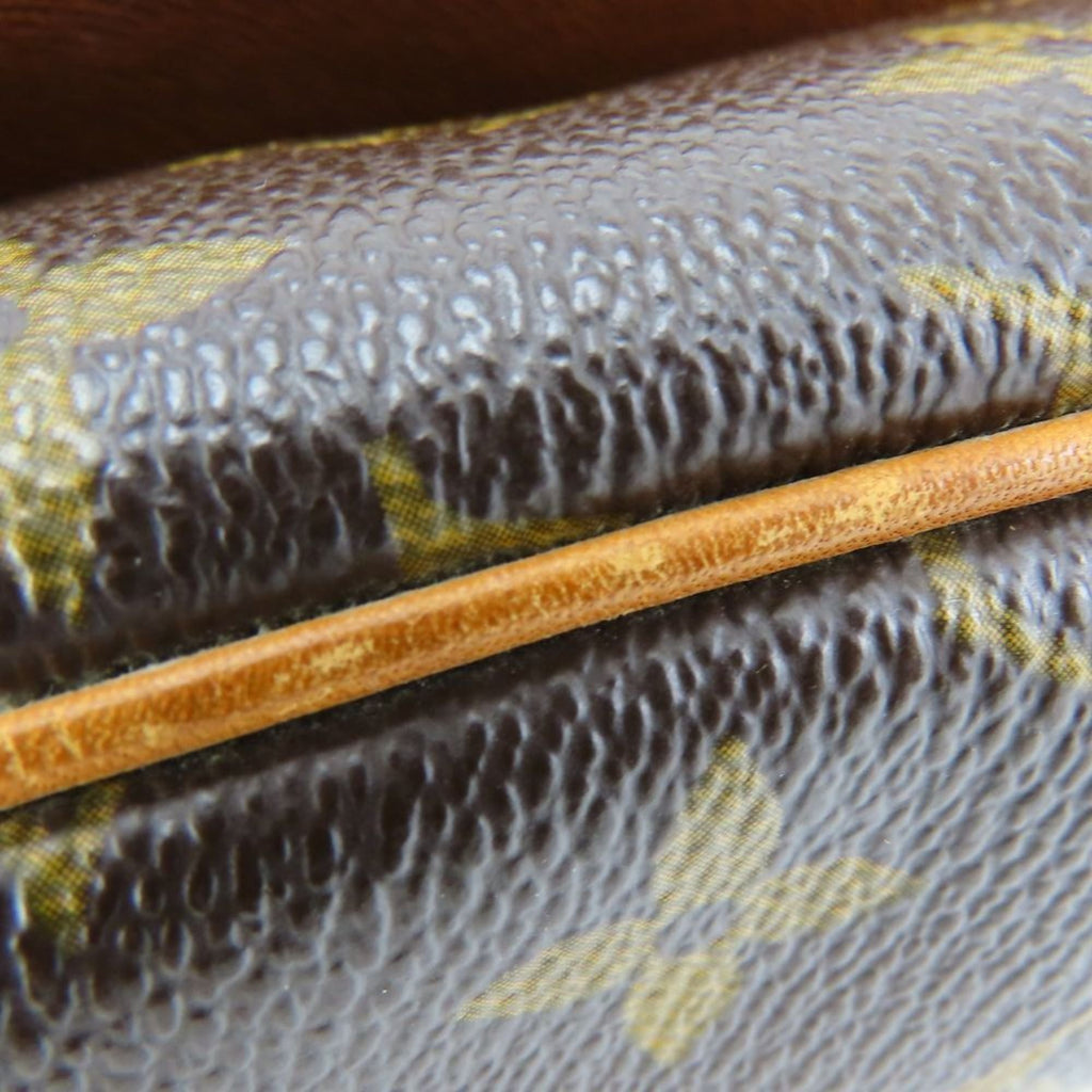 Louis Vuitton Brown Monogram Monogram Leather Shoulder Bag (Pre-Owned)