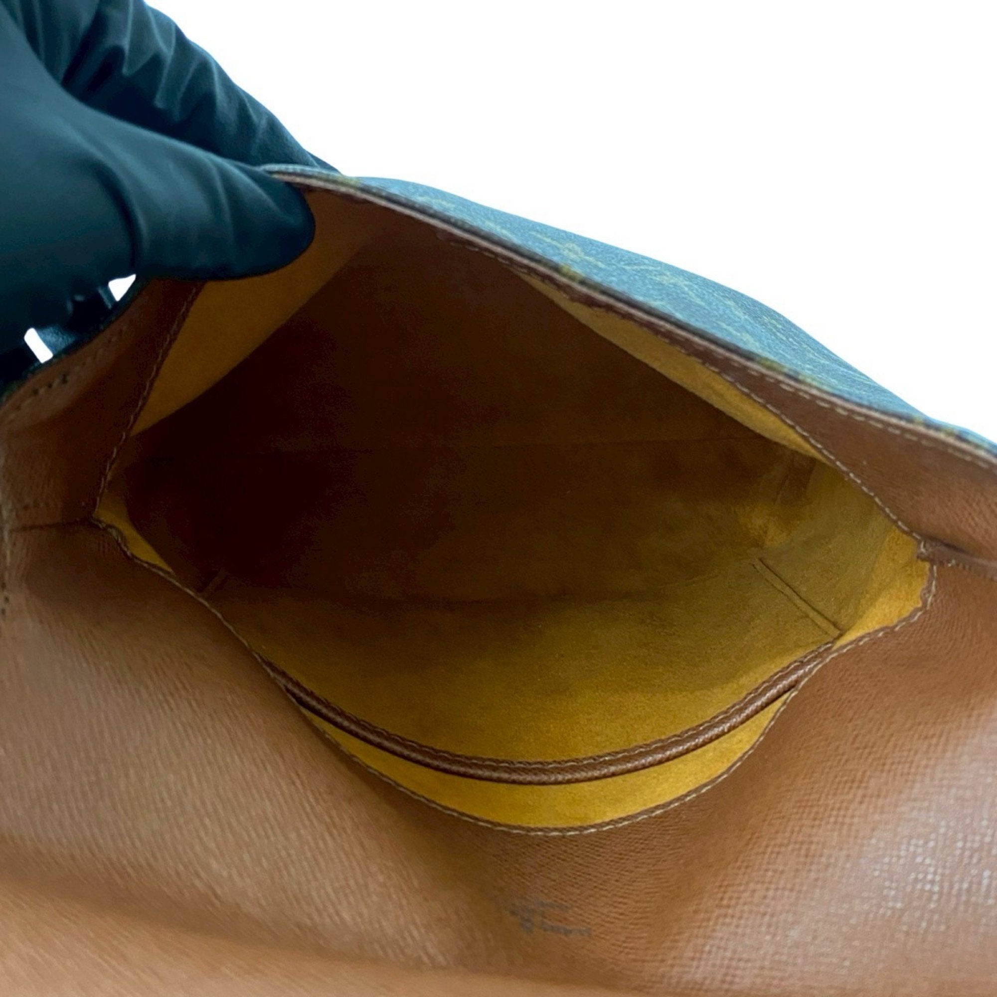 Louis Vuitton Brown Leather Pvc Shoulder Bag (Pre-Owned)