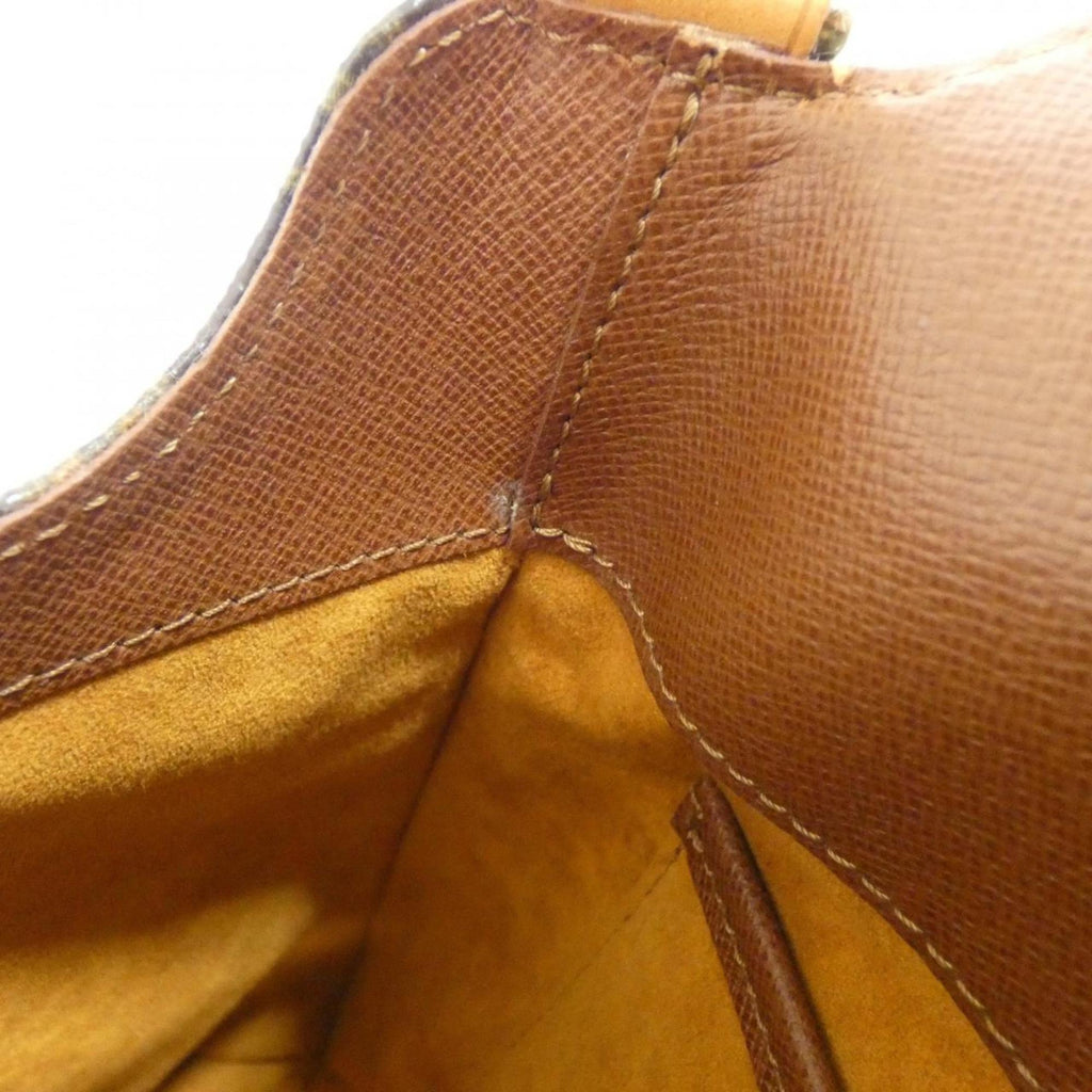 Louis Vuitton Marron Coated Canvas Shoulder Bag (Pre-Owned)