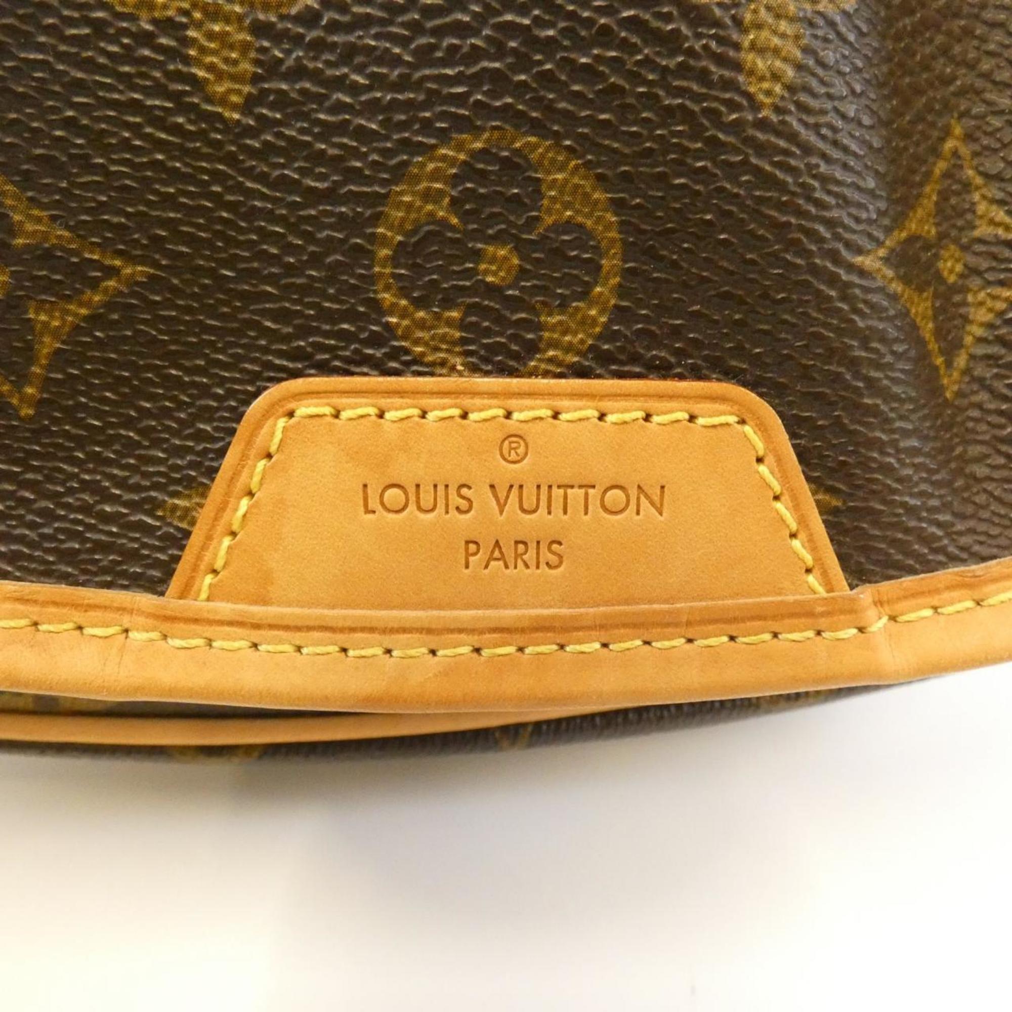 Louis Vuitton Marron Coated Canvas Shoulder Bag (Pre-Owned)