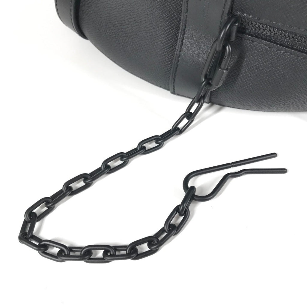 Louis Vuitton Taiga Ardoise Black Taiga Leather Pochette Shoulder Bag (Pre-Owned)
