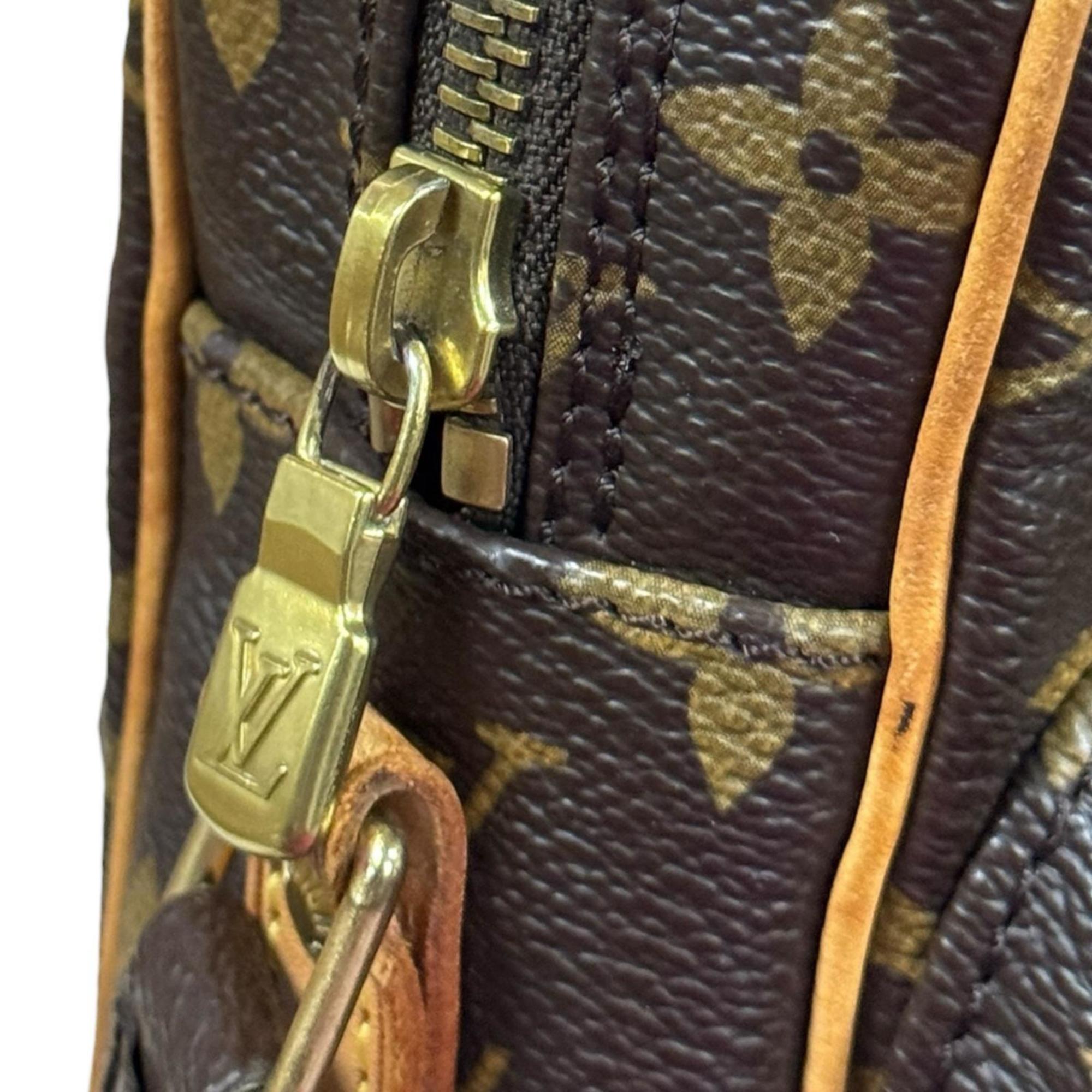 Louis Vuitton Brown Monogram Canvas Shoulder Bag (Pre-Owned)