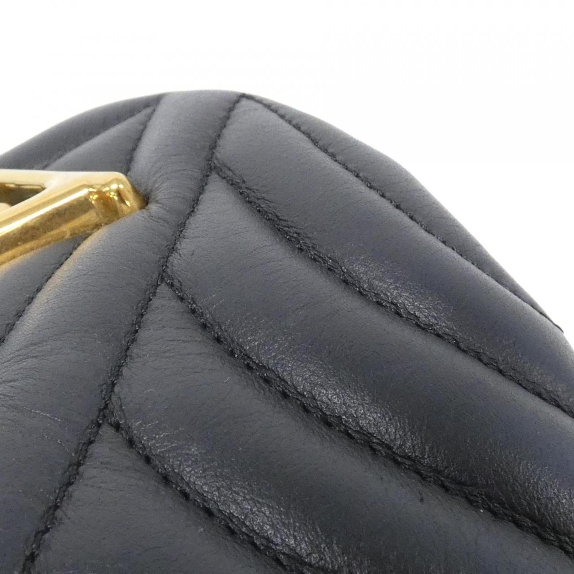 Louis Vuitton Black Leather Shoulder Bag (Pre-Owned)