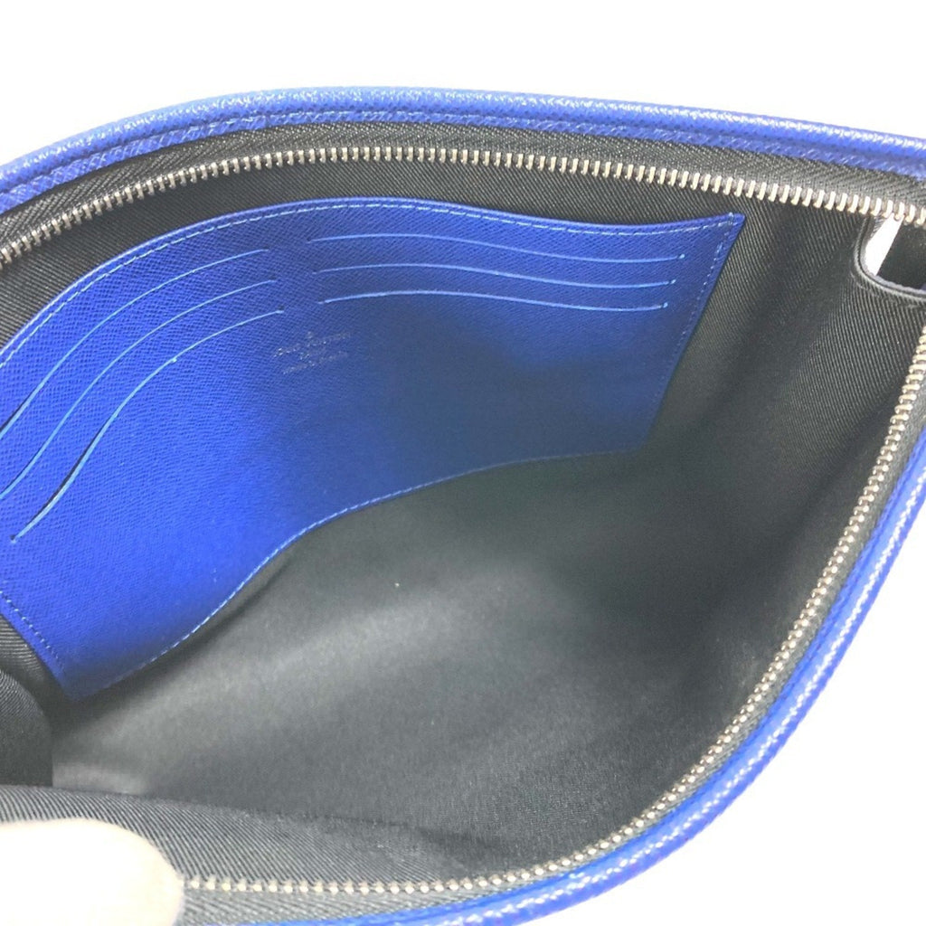 Louis Vuitton Taiga Blue Taiga Leather Pouch (Pre-Owned)