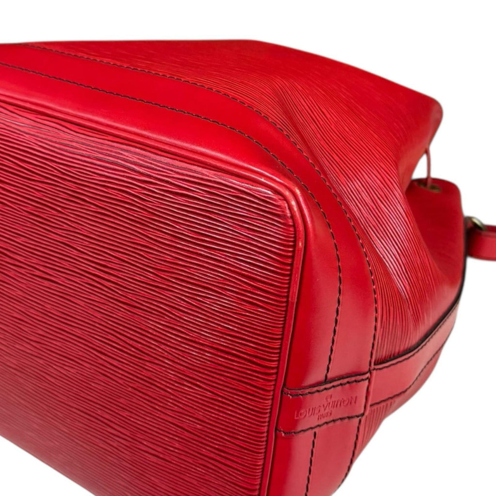 Louis Vuitton Castilian Red Red Color Epi Leather Shoulder Bag (Pre-Owned)