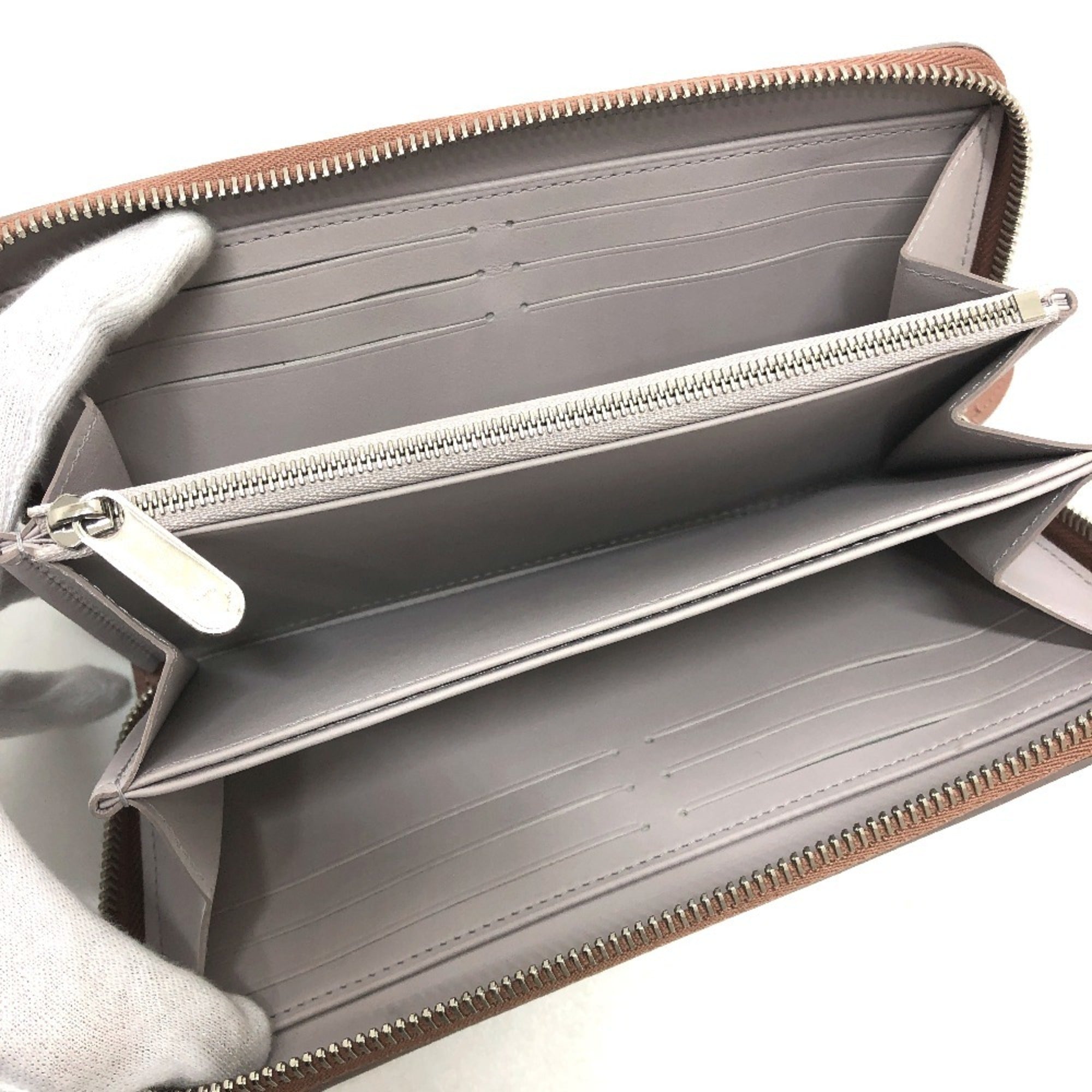 Louis Vuitton Mahina Pink Mahina Leather Long Wallet (Bi-Fold) (Pre-Owned)