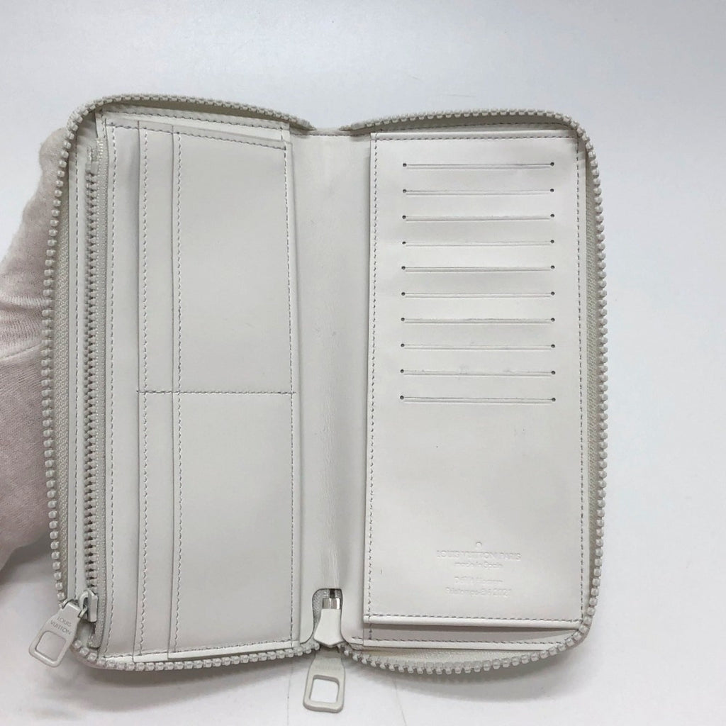 Louis Vuitton Monogram White Long Wallet (Bi-Fold) (Pre-Owned)