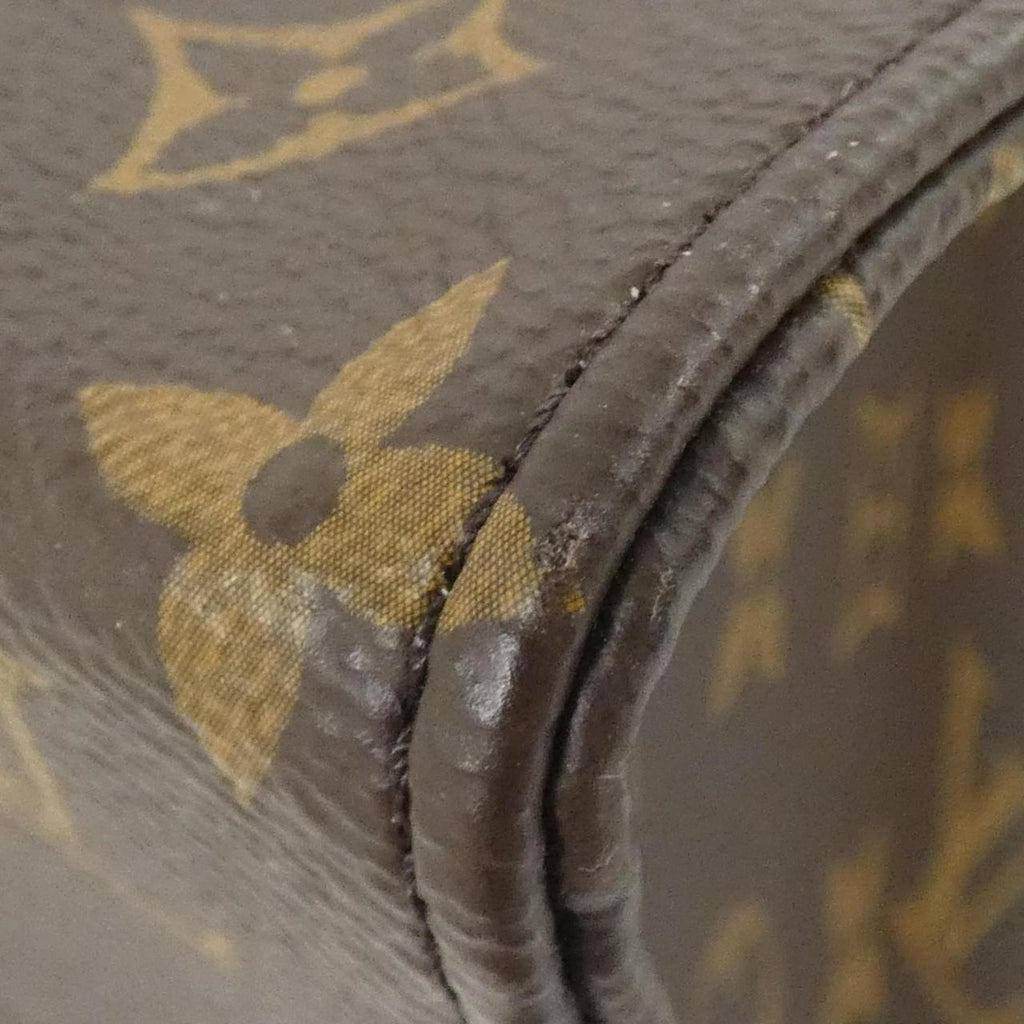 Louis Vuitton Marron Coated Canvas Handbag (Pre-Owned)