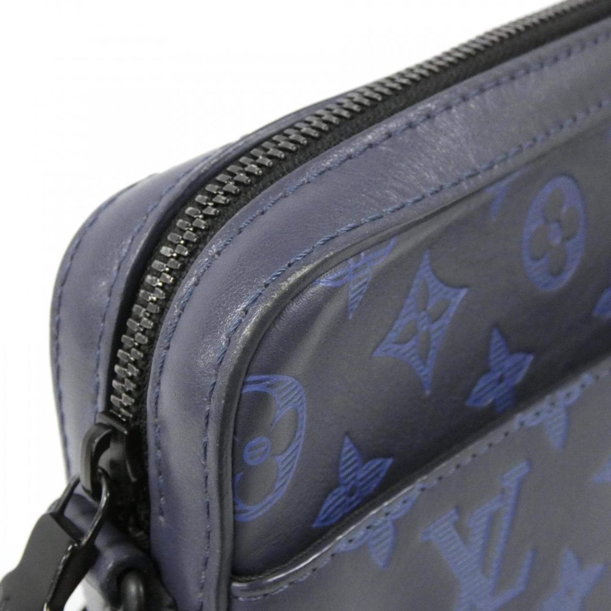 Louis Vuitton Leather Shoulder Bag (Pre-Owned)