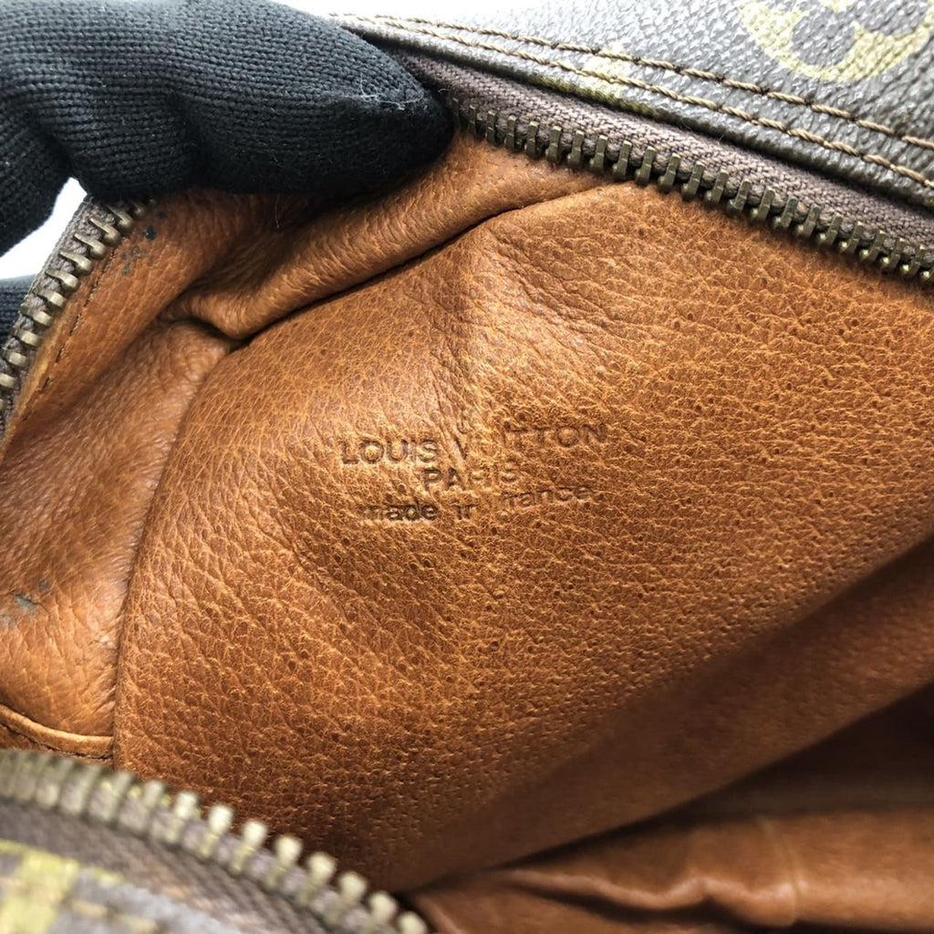 Louis Vuitton Brown Monogram Canvas Shoulder Bag (Pre-Owned)