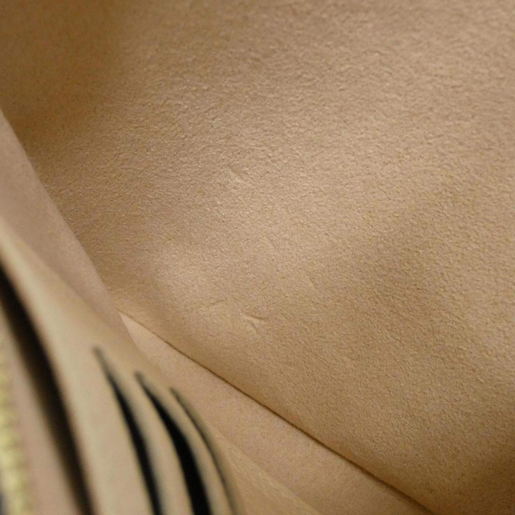 Louis Vuitton Beige Leather Pochette Shoulder Bag (Pre-Owned)