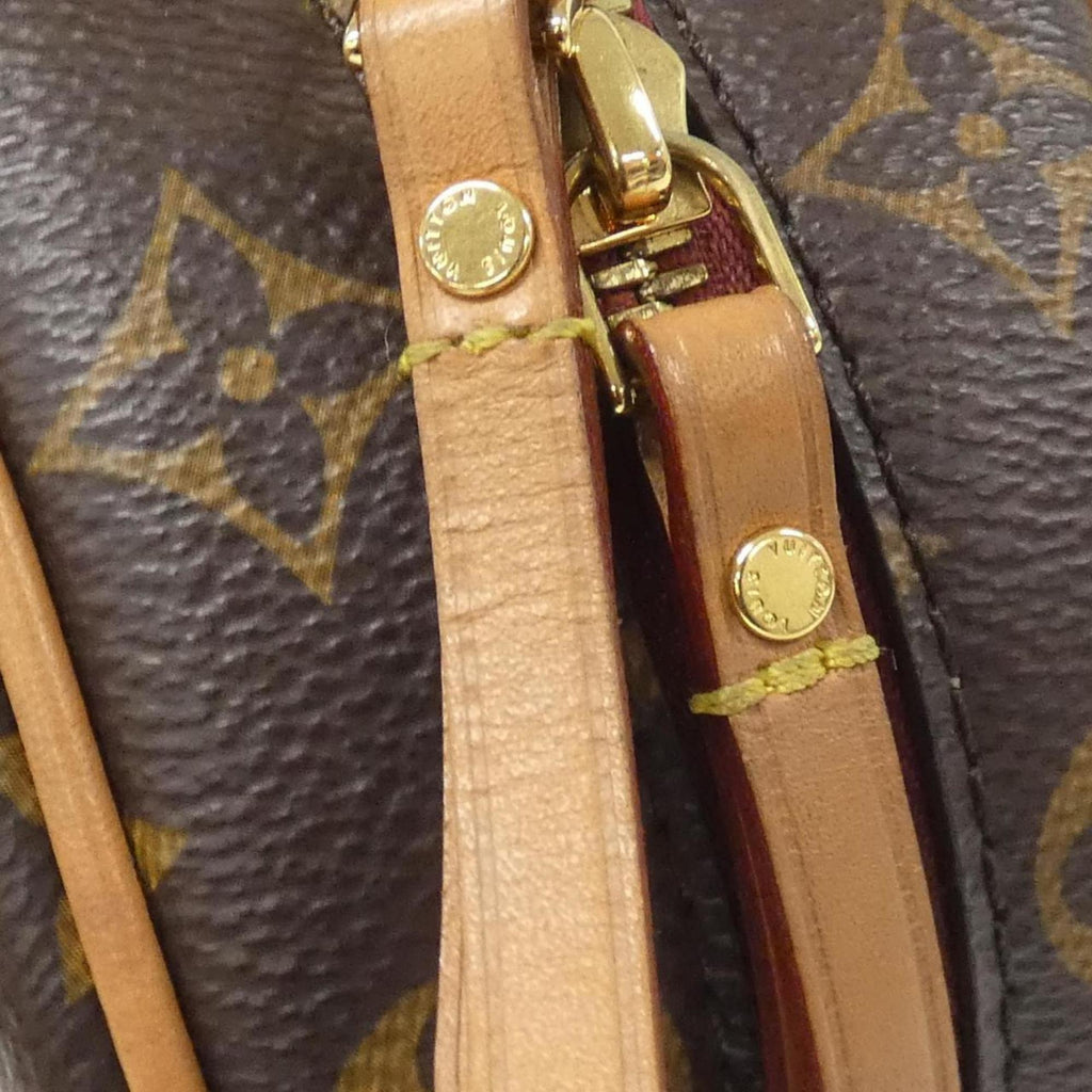 Louis Vuitton Marron Coated Canvas Shoulder Bag (Pre-Owned)