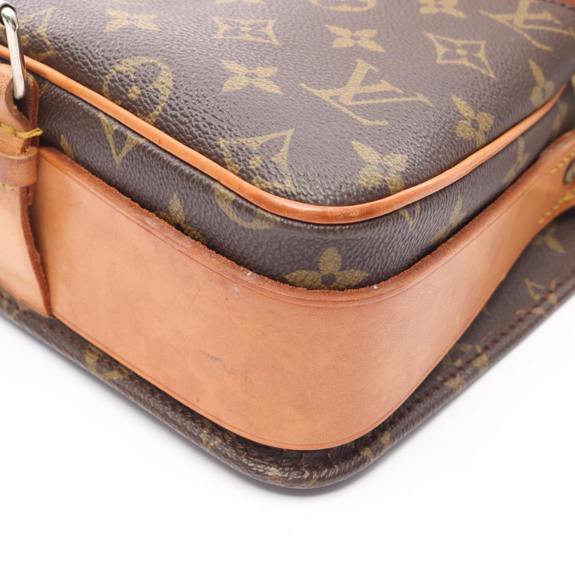 Louis Vuitton Brown Monogram Monogram Shoulder Bag (Pre-Owned)
