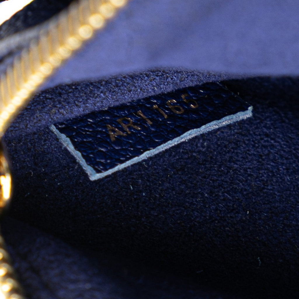 Louis Vuitton Blue Leather Shoulder Bag (Pre-Owned)